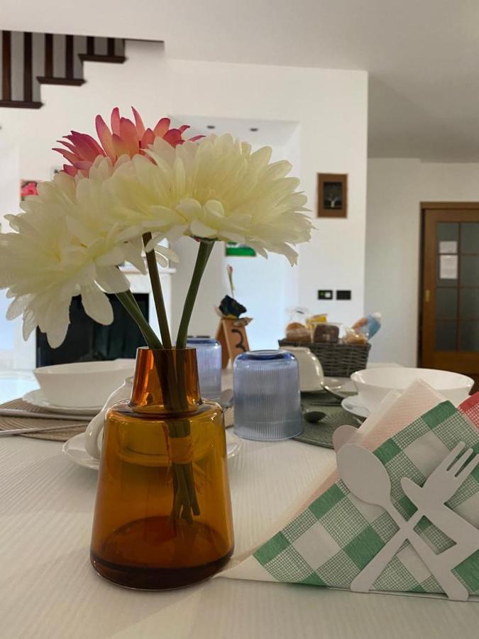 Il Caravaggio Guest House Грассоббьо Экстерьер фото