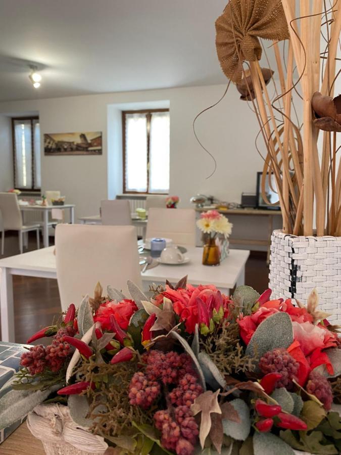 Il Caravaggio Guest House Грассоббьо Экстерьер фото