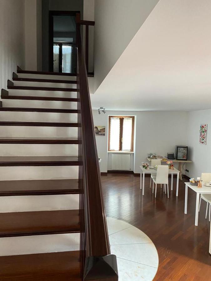 Il Caravaggio Guest House Грассоббьо Экстерьер фото